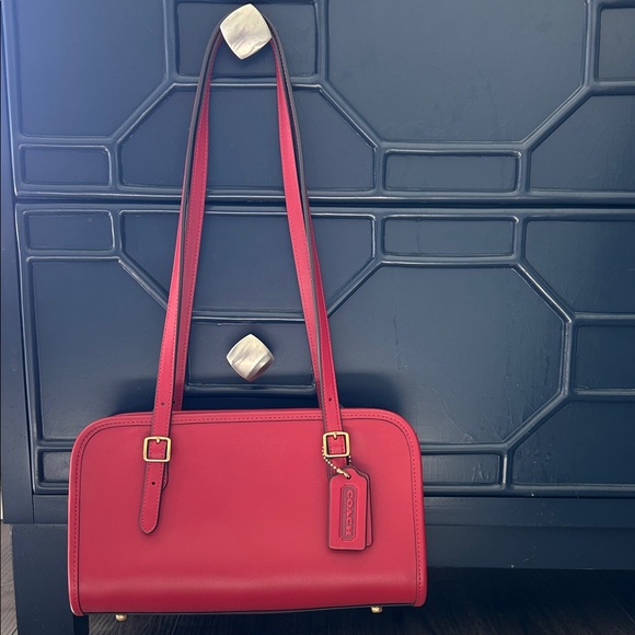 New Coach Swing Zip Bag - Picture 4 of 11